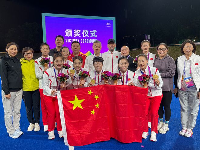东京奥运女足生死战，巴西女队浴火重生摘金夺银